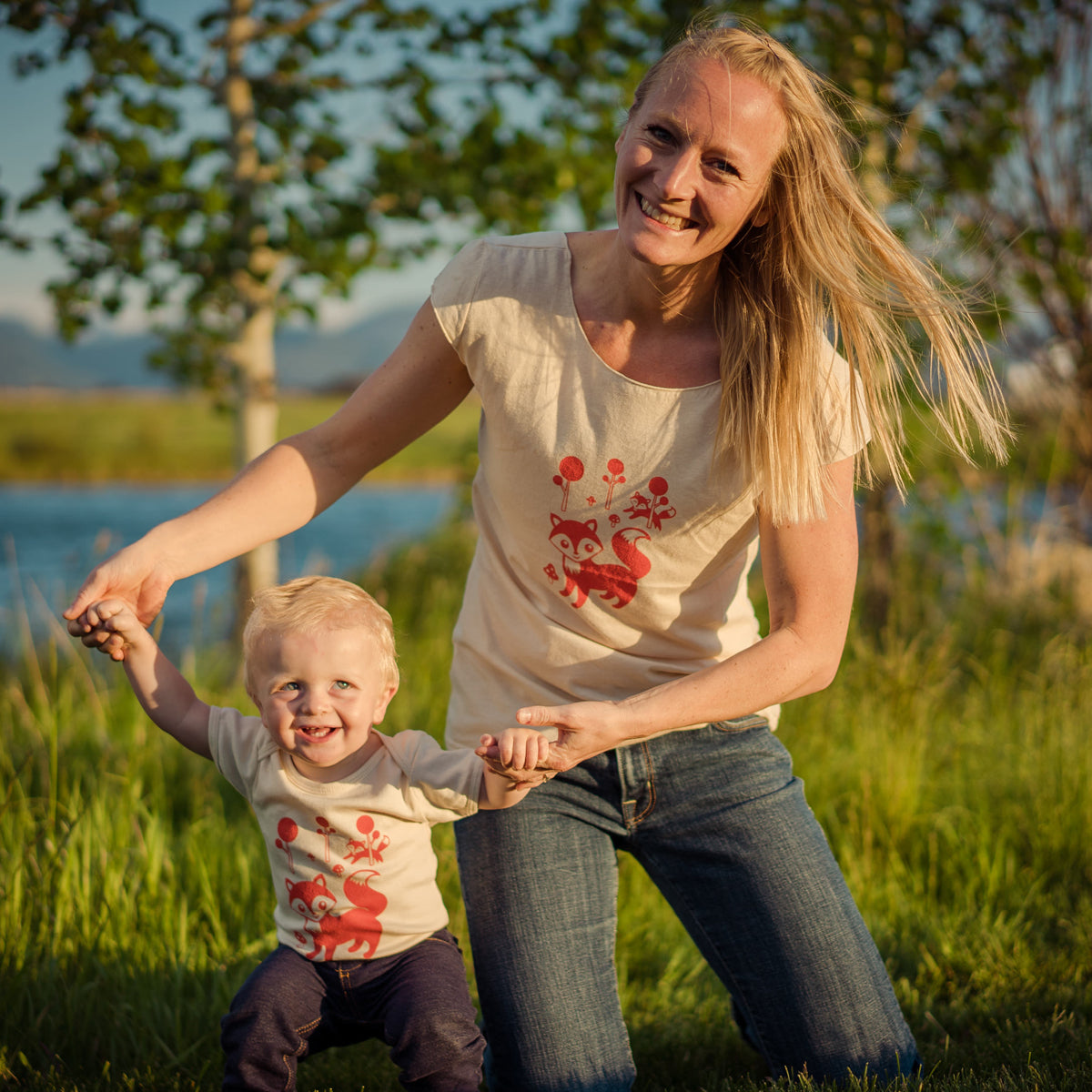 Hand Screen Printed Friendly Foxes Cream Kids 18-24 Months Organic T-Shirt